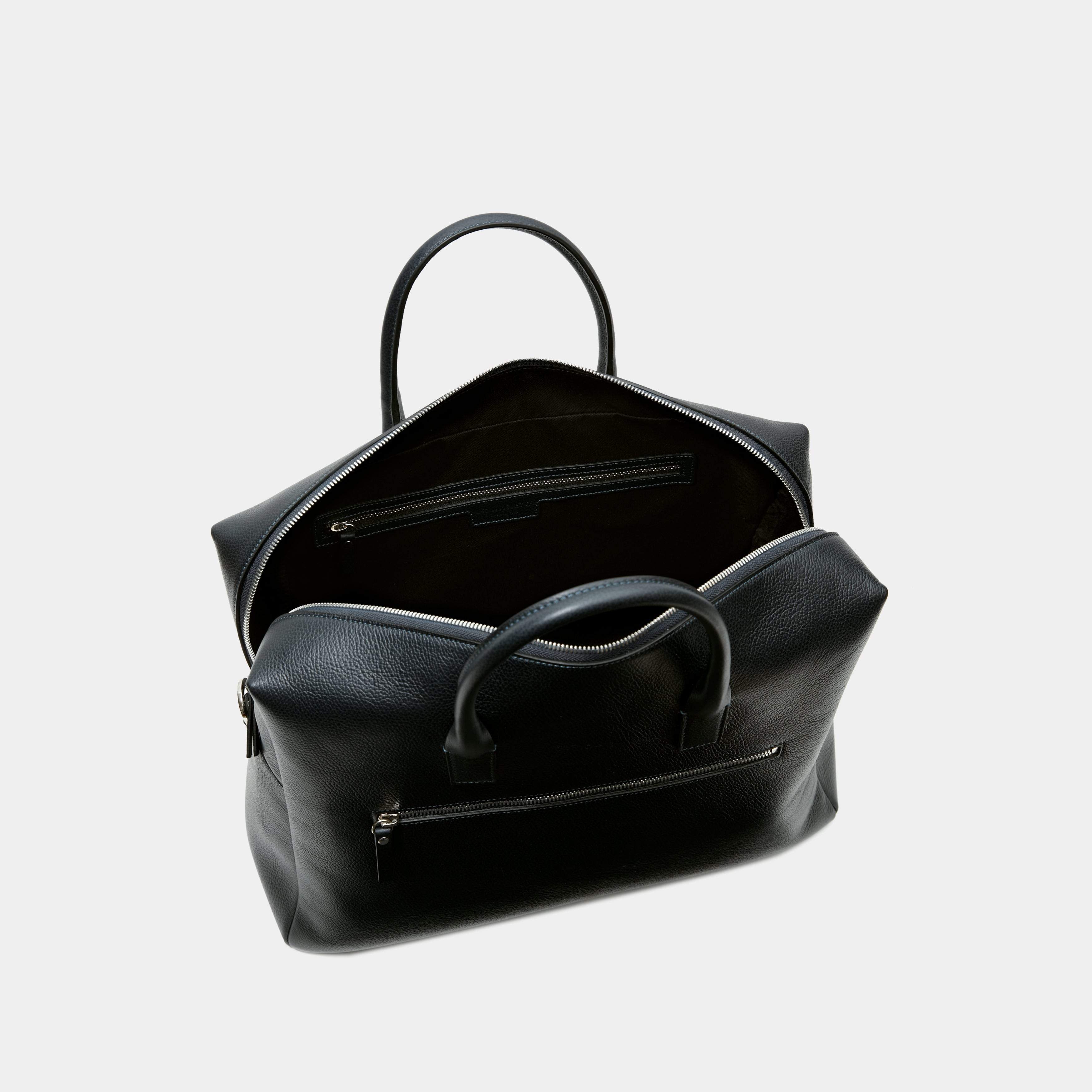 Le Compact Weekender Black Pebbled Leather