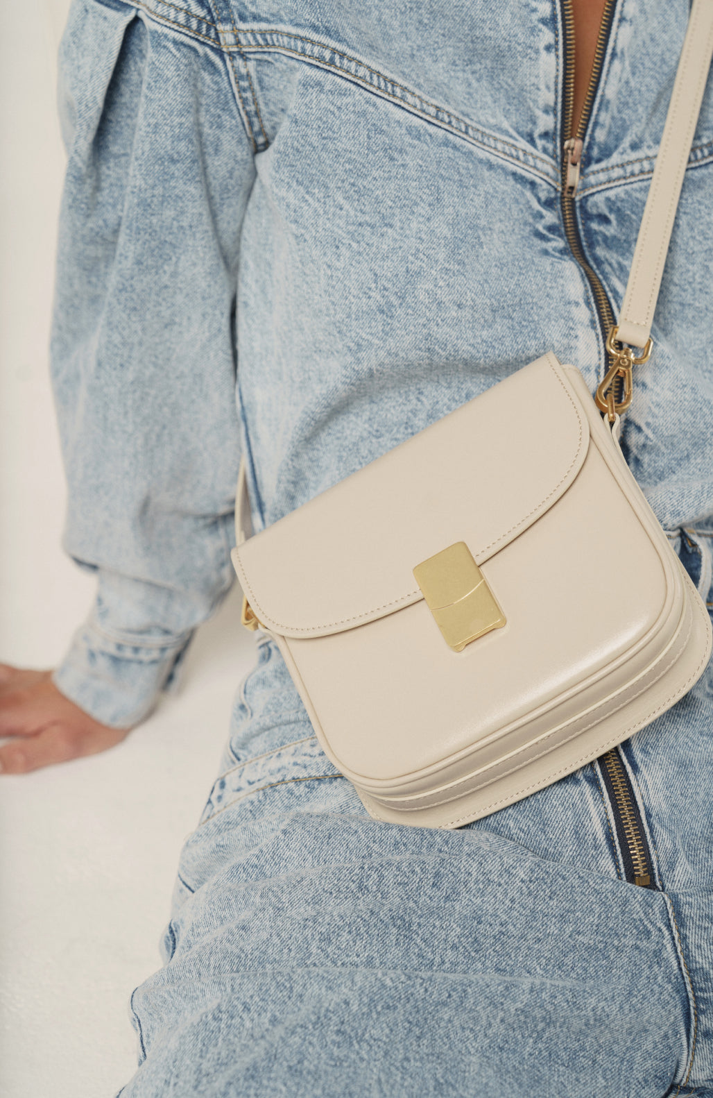 Le Mini Nova Ivory Liégé