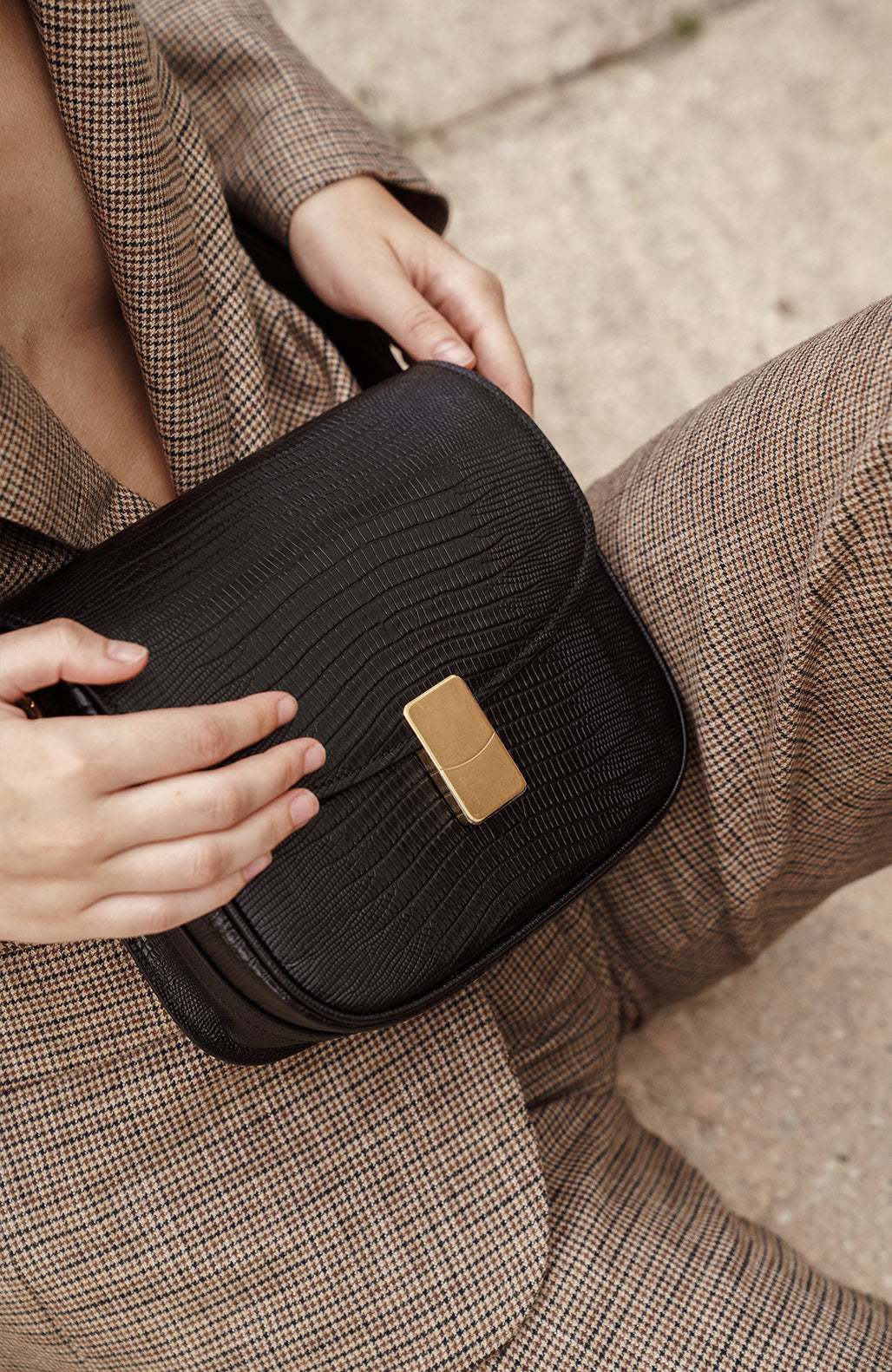 Le Nova Printed Lizard Black